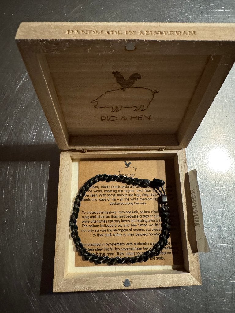 Pig & Hen armband zwart touw RVS 21 cm Amsterdam, Ophalen of Verzenden, Gebruikt, Zwart, Overige materialen