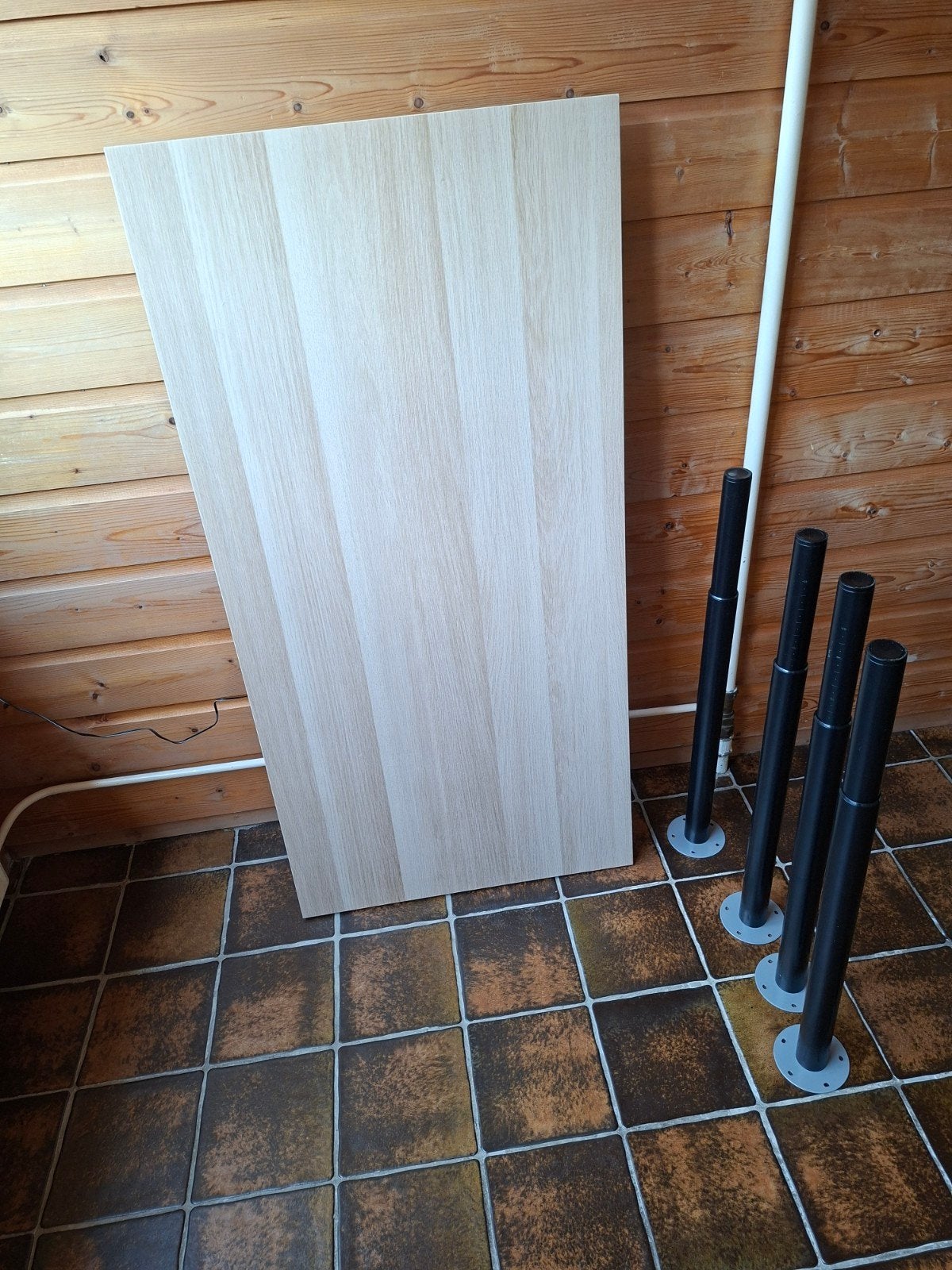 IKEA LAGKAPTEN Tafelblad met 4 verstelbare poten, Gebruikt, 100 tot 150 cm, Modern, Scandinavisch, 50 tot 100 cm