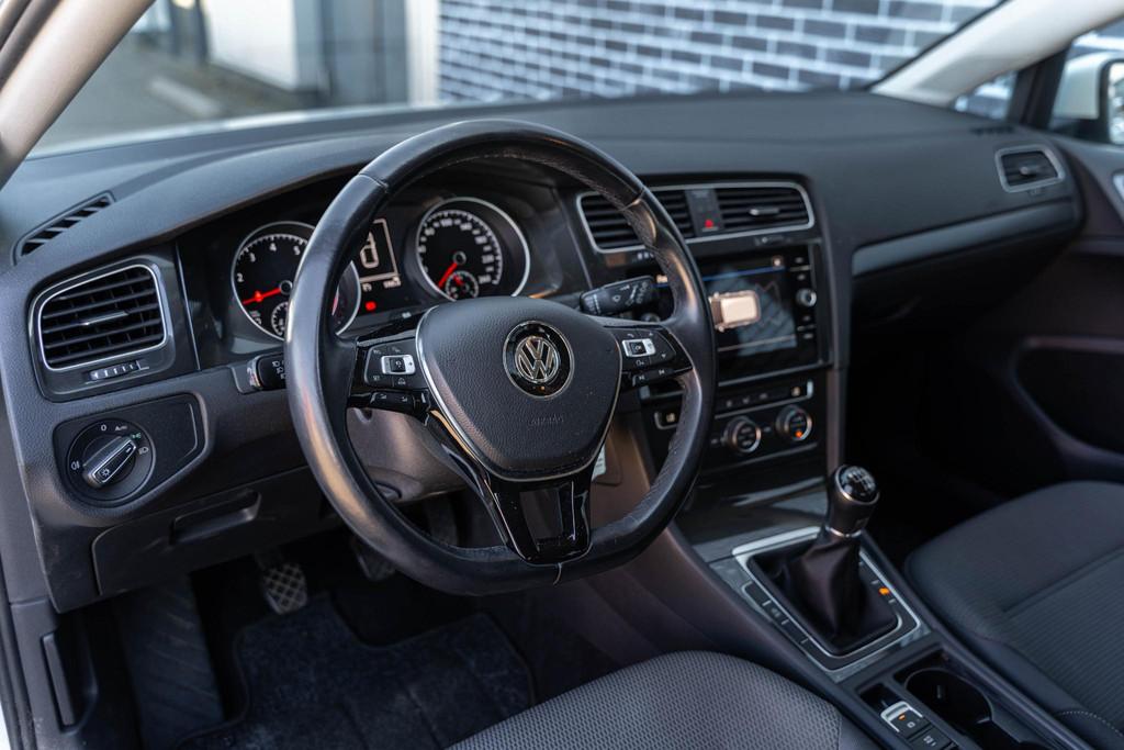 Volkswagen Golf 1.0 TSI R-line Comfortline | Navigatie | Par, Auto's, Stof, Gebruikt, Wit, Origineel Nederlands