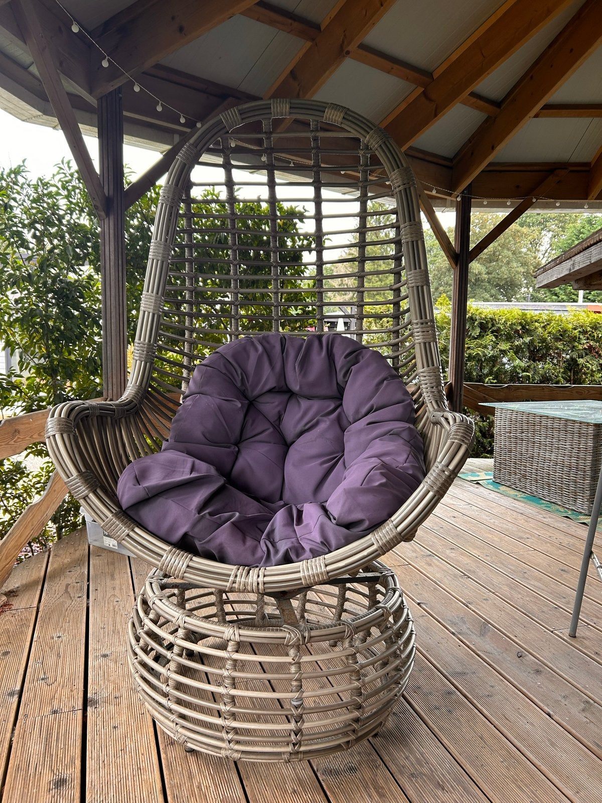 Mooie grote draaistoel met kussen, Tuin en Terras, Ophalen, Zo goed als nieuw, Wicker