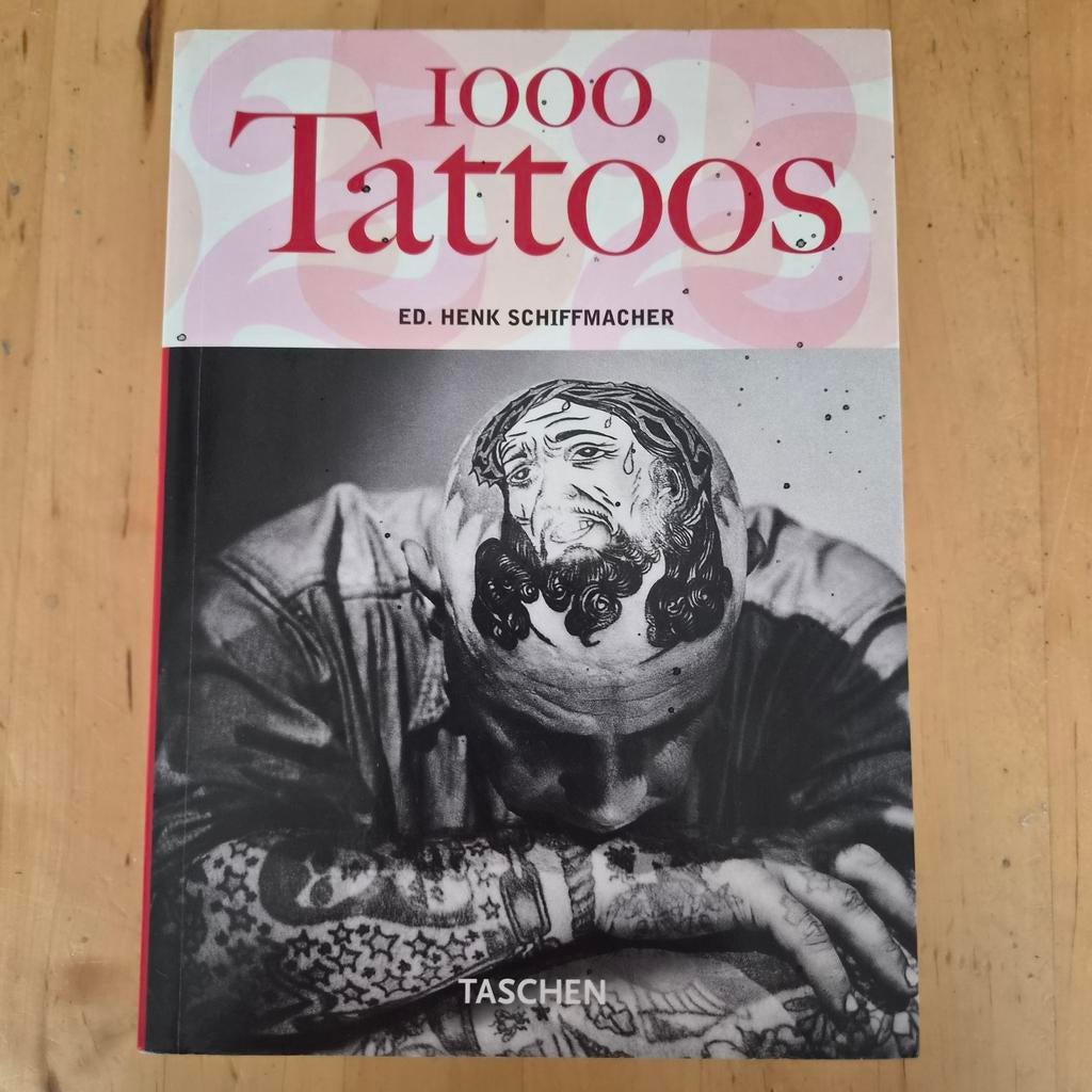 1000 Tattoos - Henk Schiffmacher - Taschen, Boeken, Ophalen of Verzenden, Zo goed als nieuw, Henk Schiffmacher