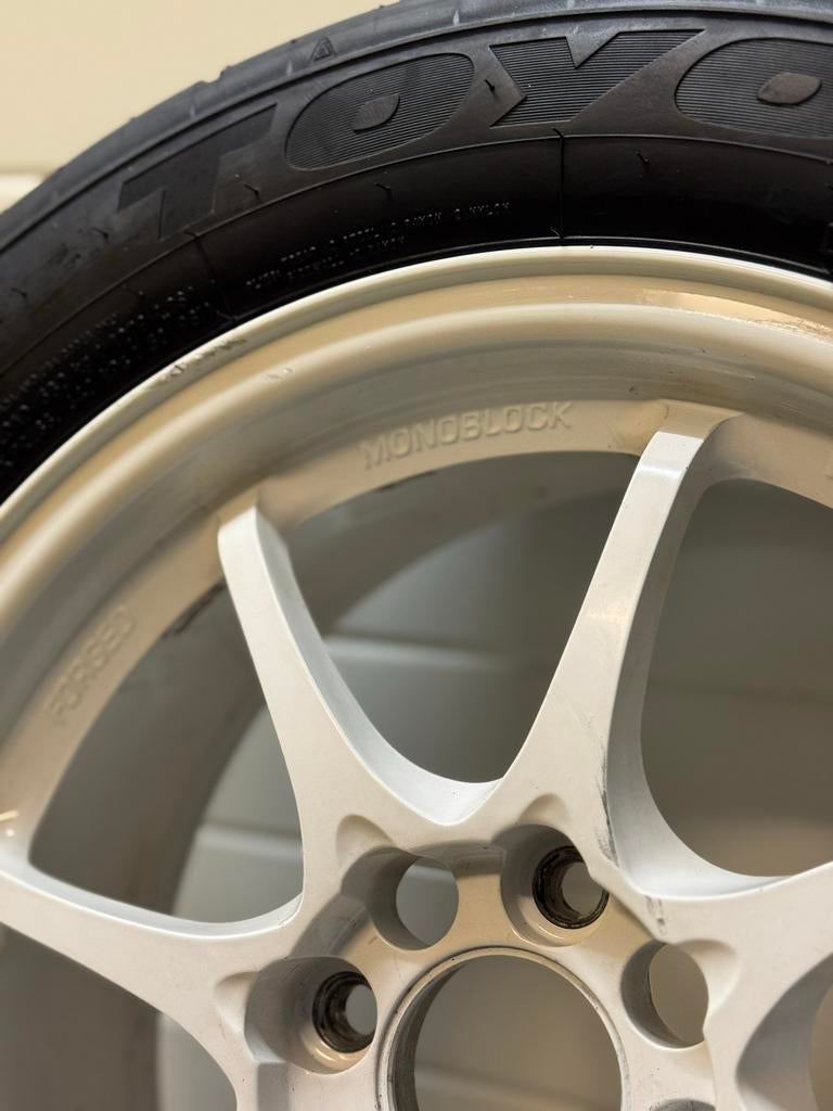 Volk Rays CE28 15 inch 4x100 velgen set toyo r888r nieuw, Ophalen, Gebruikt