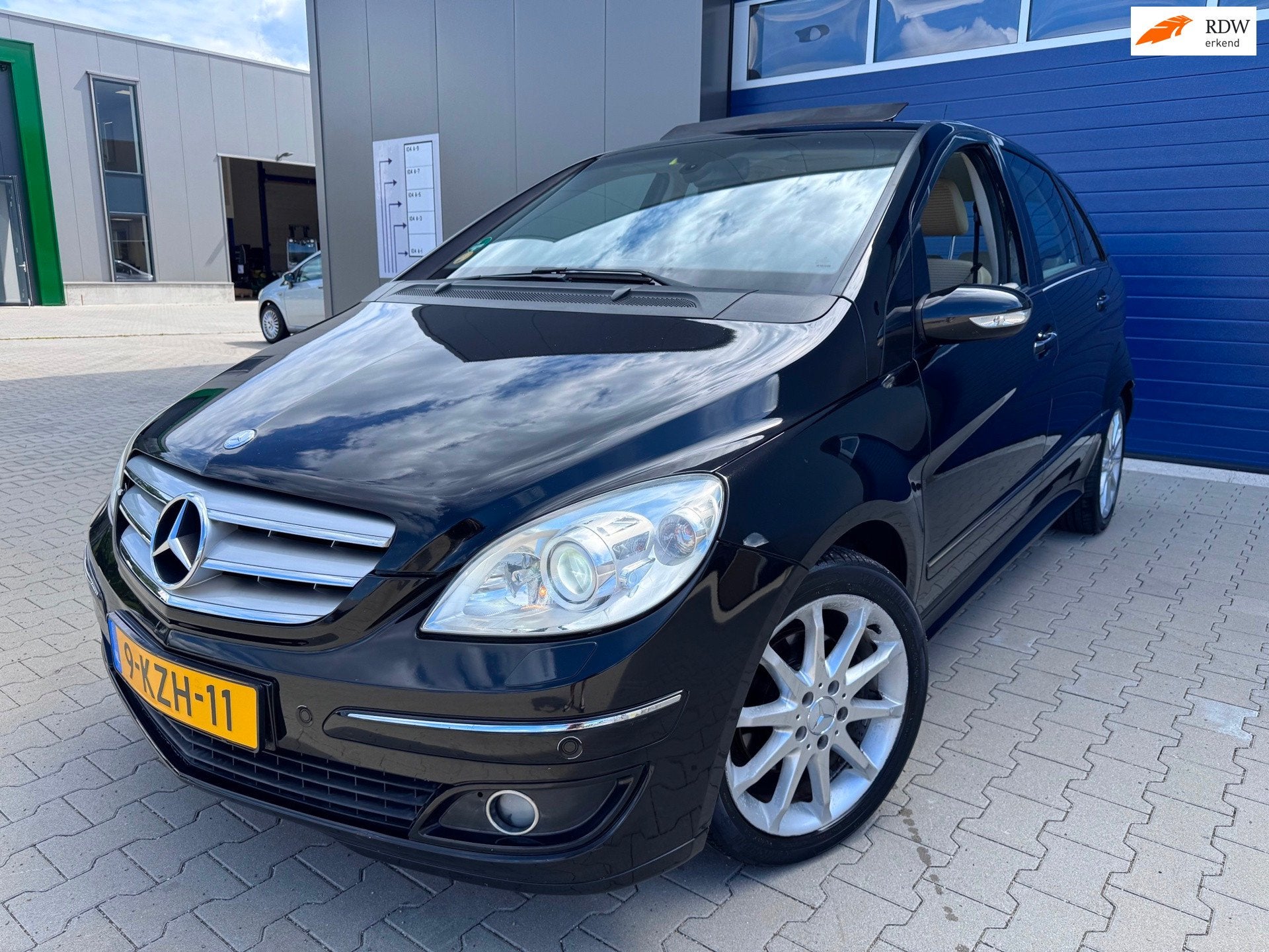 Mercedes-Benz B-klasse 200 Turbo|Automaat|eerste eigenaar!|, Auto's, Mercedes-Benz, Stof, Gebruikt, 4 cilinders, 400 kg
