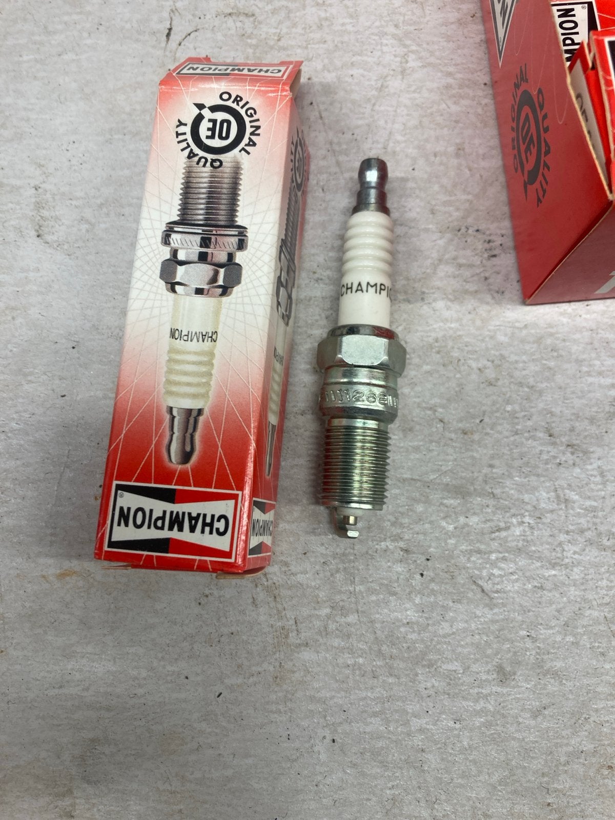 Nieuwe Champion bougies BN7Y S9YC voor Peugeot, Renault, Vol, Ophalen, Nieuw, Peugeot