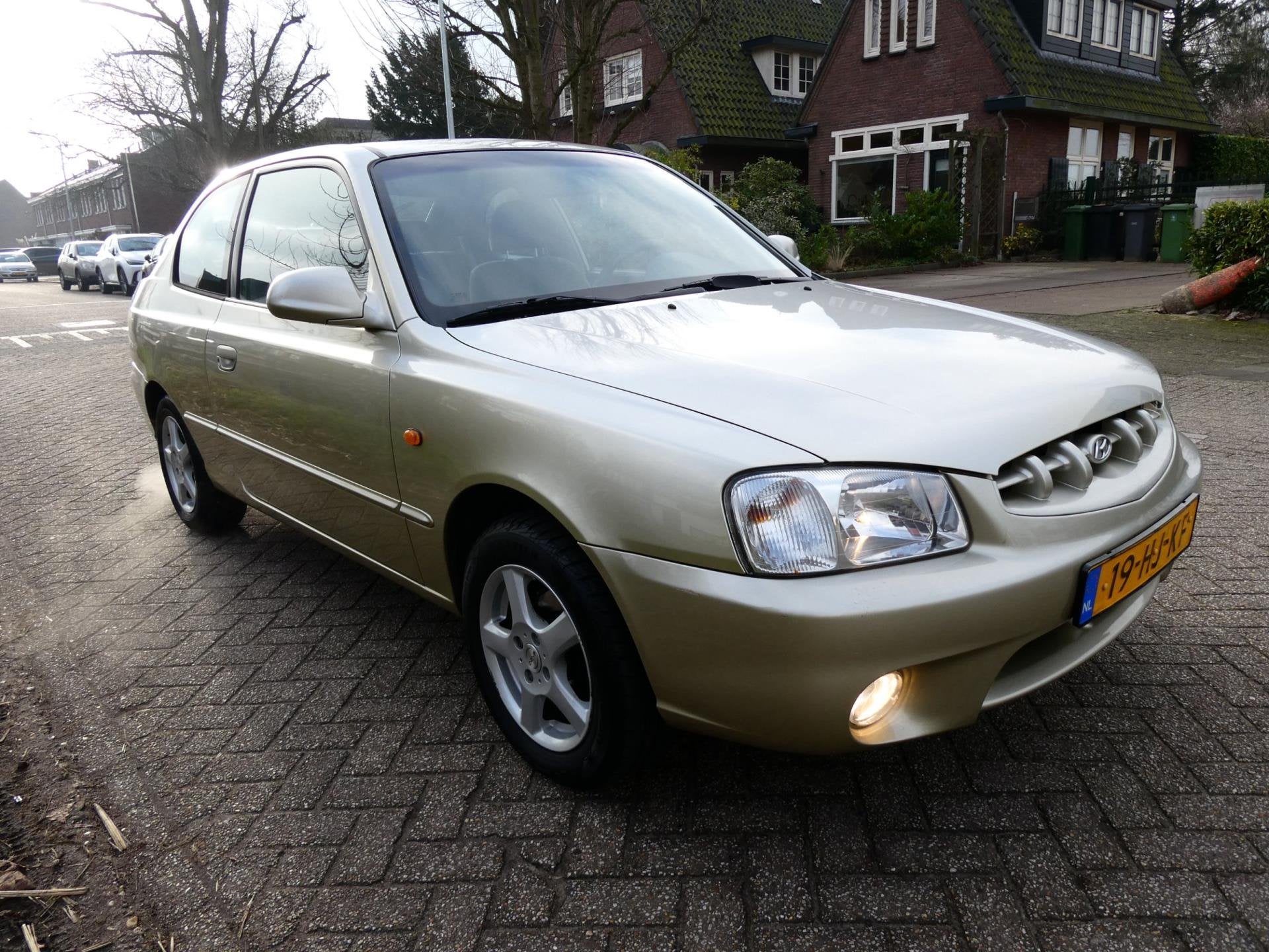 Hyundai Accent 1.5i GS 90pk Semi-Classic 3-drs Airco Nette a, foto 9