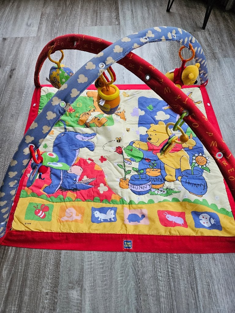 Speelkleed speelgoed Winnie the Pooh met knispers etc zgan, Ophalen of Verzenden, Zo goed als nieuw