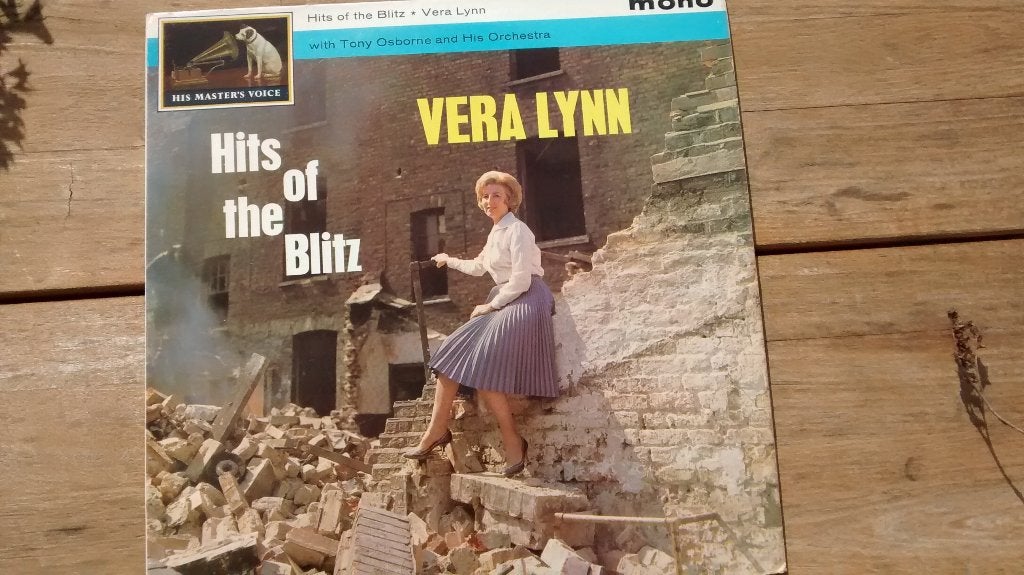 LP - Vera Lynn - Hits of the Blitz, Ophalen of Verzenden, Zo goed als nieuw, Pop, LP