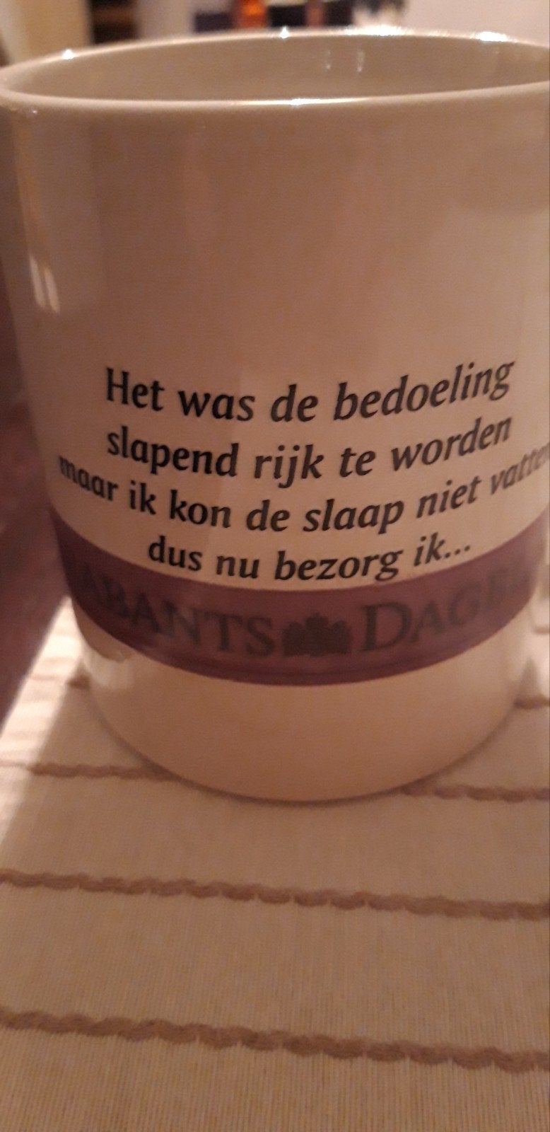 brabants dagblad tovermok, Ophalen of Verzenden, Gebruikt, Aardewerk, Overige stijlen