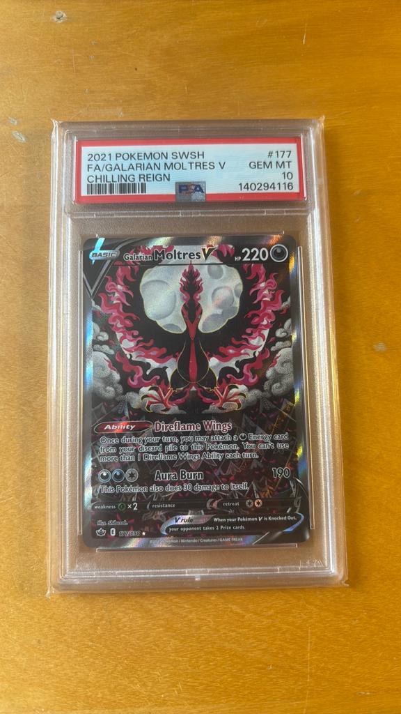 Galarian Moltres #177 PSA10 (high cert), Ophalen of Verzenden, Zo goed als nieuw