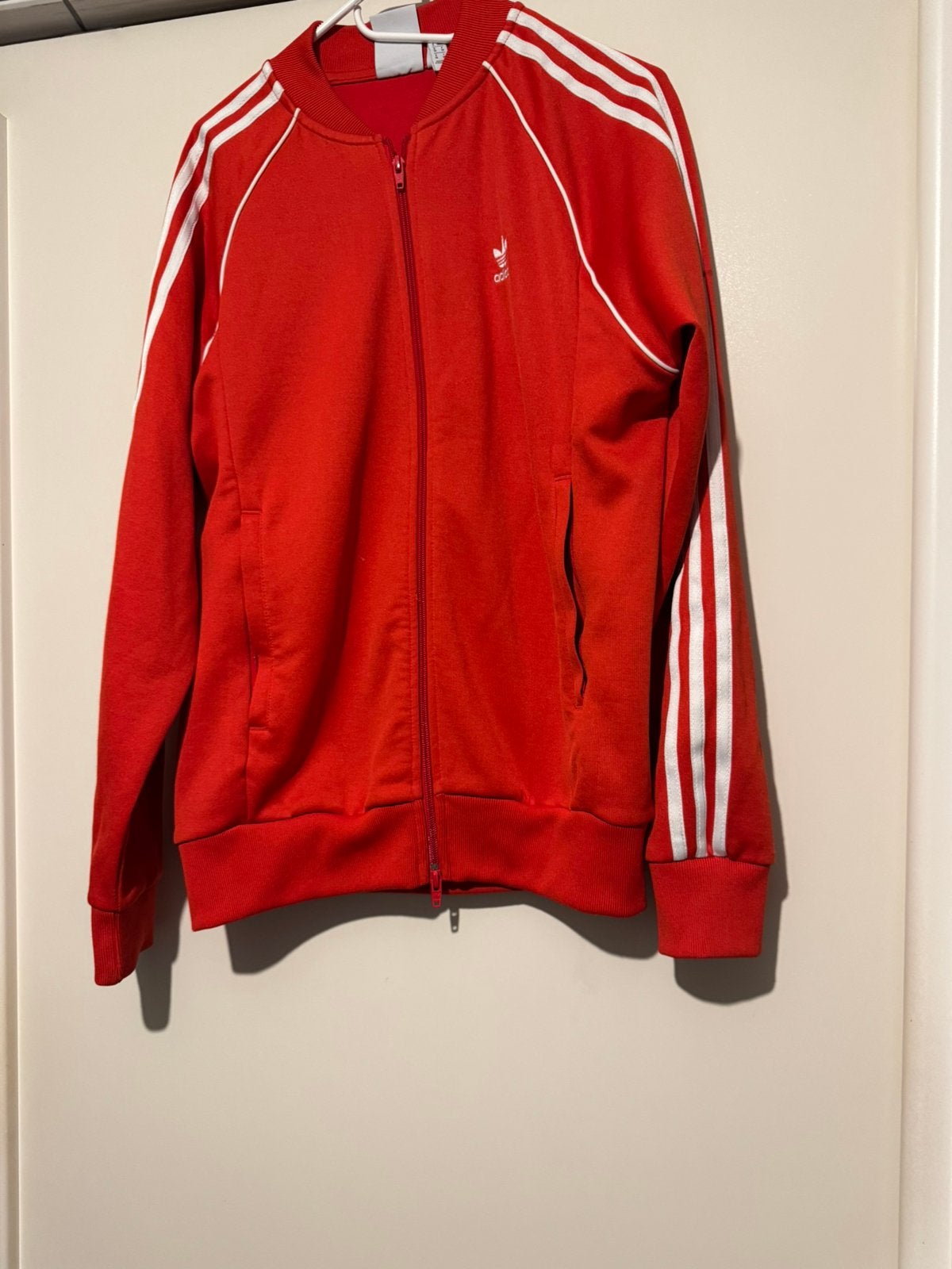 Adidas vest, Ophalen of Verzenden, Zo goed als nieuw, Maat 48/50 (M), Rood