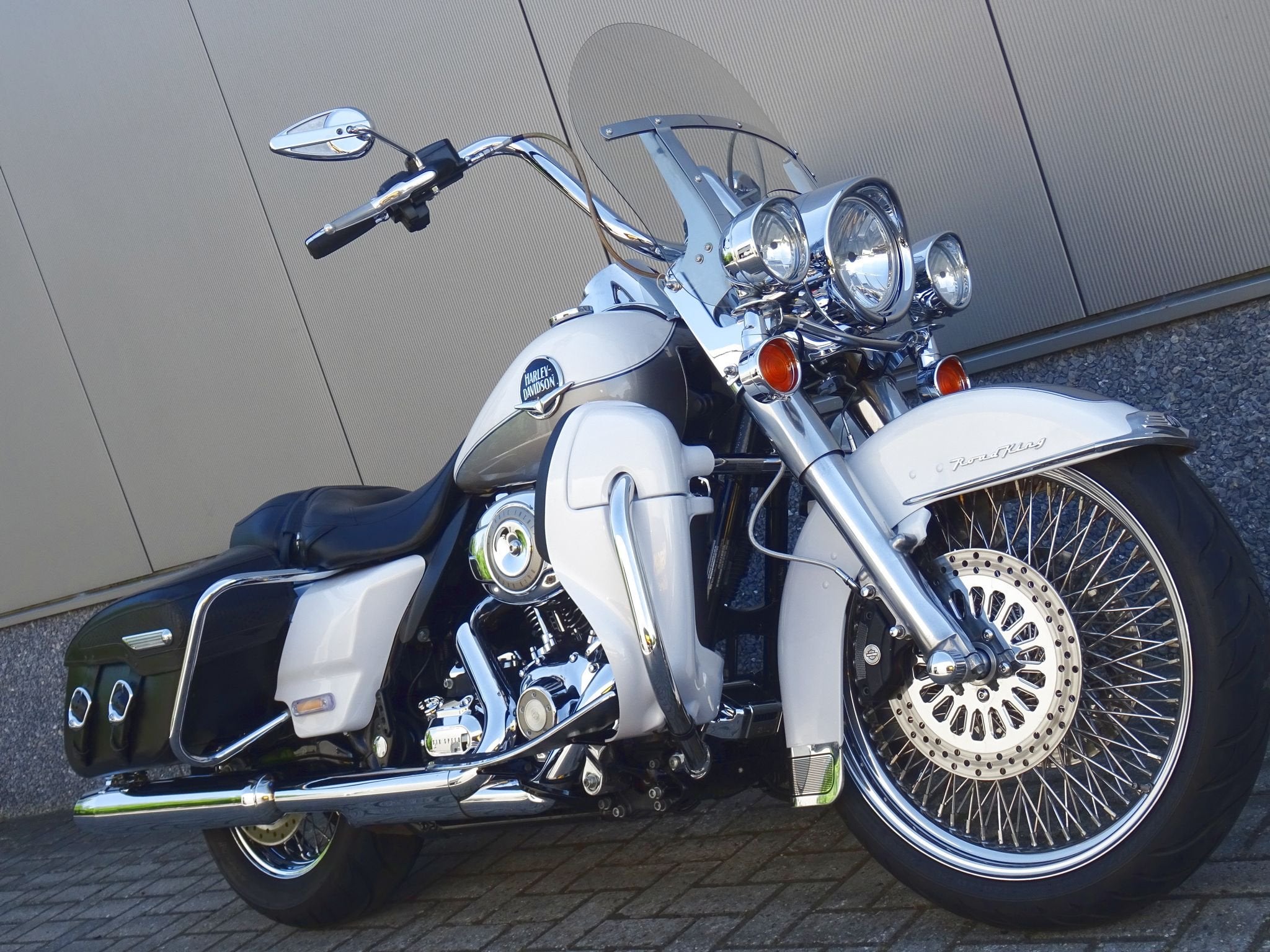 Harley-Davidson FLHRCI ROADKING (bj 2009), Motoren, Chopper, Bedrijf, 1584 cc