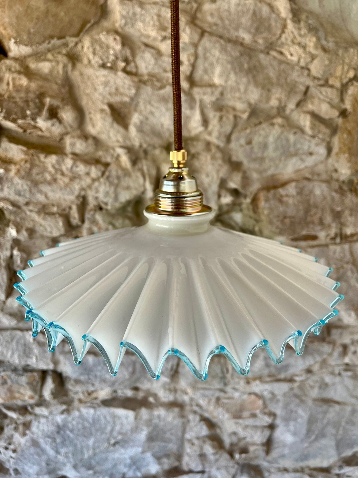 Prachtige Vintage Franse Opaline Melkglazen lamp, Ophalen of Verzenden
