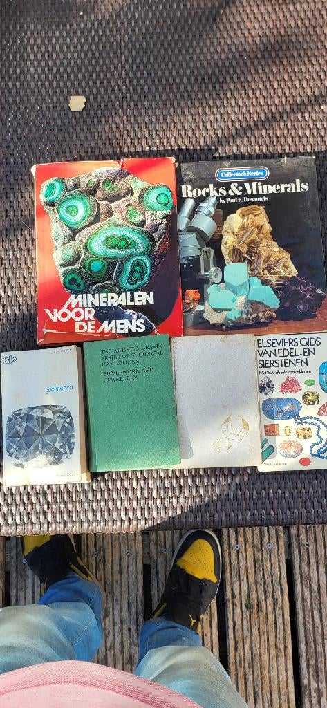 verzameling  boeken alles over Mineralen., Boeken, Ophalen, Gelezen