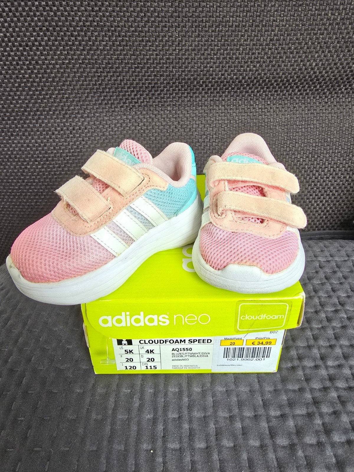 Adidas Neo Cloudfoam Speed babyschoentjes maat 20, Meisje, Ophalen of Verzenden, Adidas Neo, Gebruikt