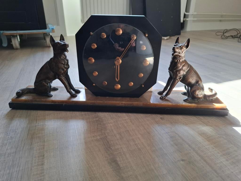 Art Deco Klok met Honden, Ophalen of Verzenden