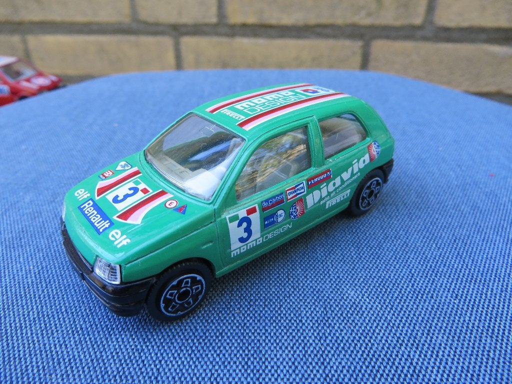 Burago Renault Clio GROEN, Ophalen of Verzenden, Zo goed als nieuw, Auto, Overige merken