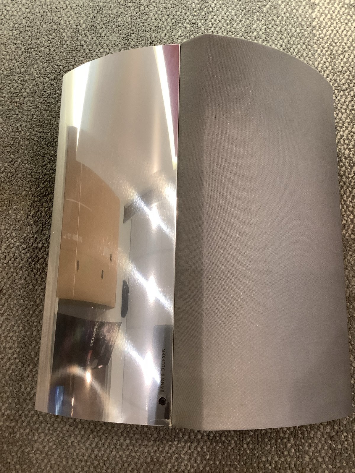 Bang & Olufsen BeoLab 4000 speakers met muurbeugels, Stereo speakers, Gebruikt, Inclusief muurbeugels, Www.bang-olufsen.com