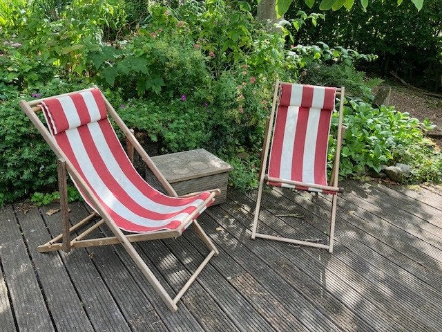 Te koop: twee  teak dekchairs, Ophalen, Zo goed als nieuw, Teakhout, Inklapbaar