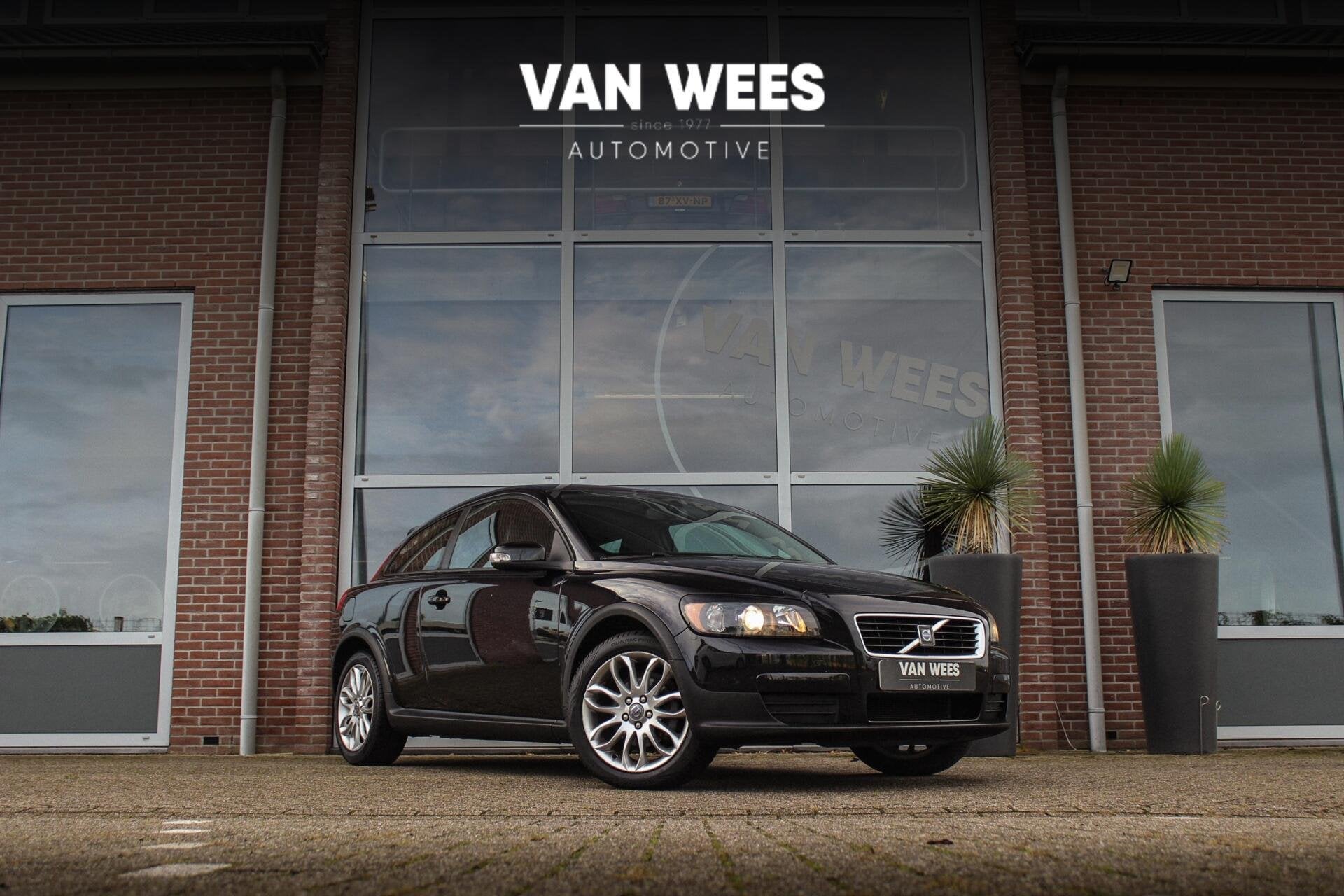 Volvo C30 1.6 Momentum | 2e eigenaar | Origineel Nederlands, Auto's, Voorwielaandrijving, 1596 cc, Gebruikt, Zwart