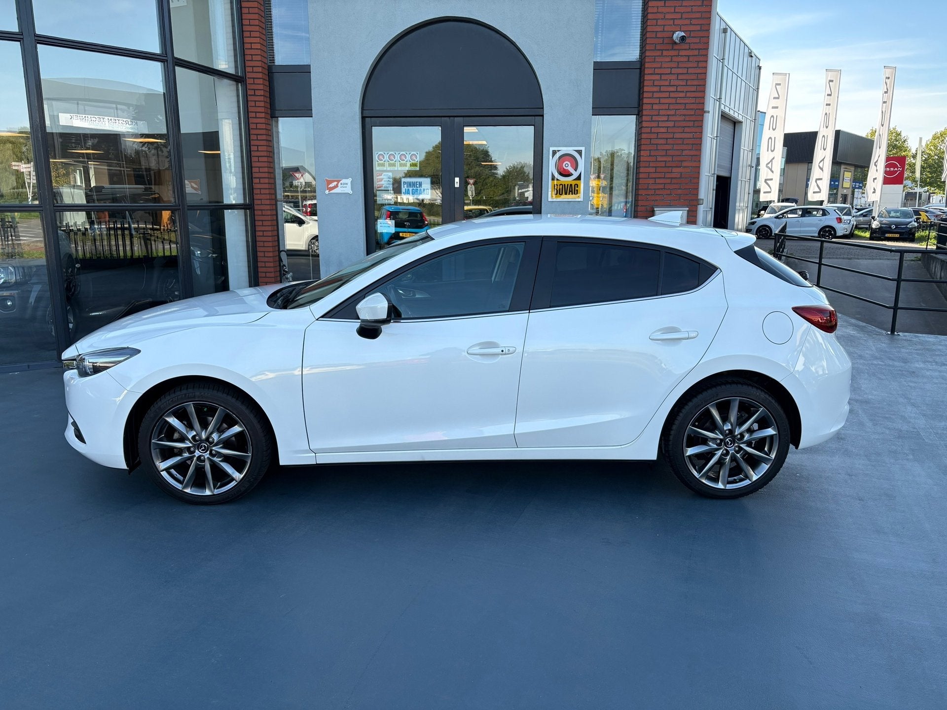 Mazda 3 2.0 SkyActiv-G 120 SkyLease GT NAVI CRUISE CONTROL, Auto's, Voorwielaandrijving, Gebruikt, Euro 6, 4 cilinders