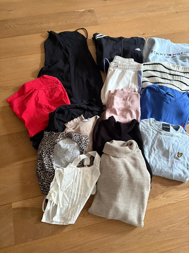 Tas vol kleding maat M, Kleding | Dames, Ophalen of Verzenden, Zo goed als nieuw