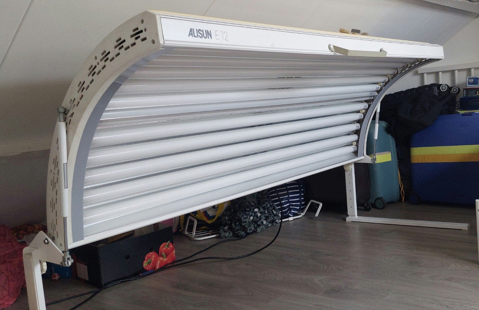 Zonnehemel alisun et12 kantelbaar, Witgoed en Apparatuur, Zonnebanken en Gezichtsbruiners, Ophalen, Gebruikt, Zonnebank enkelzijdig