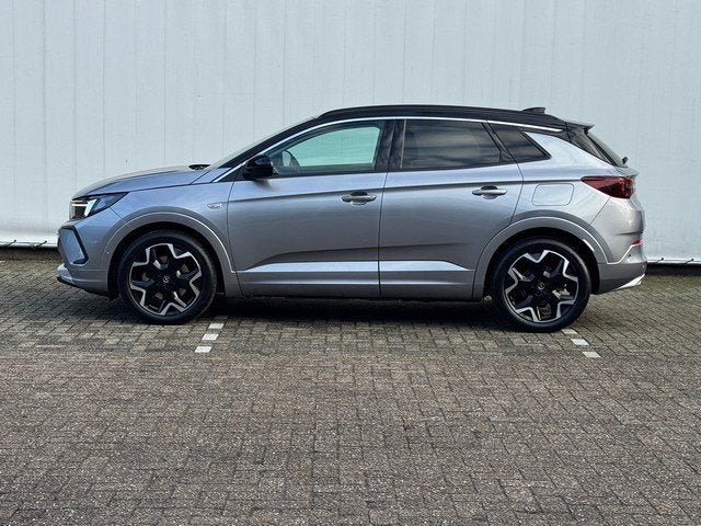 Opel Grandland 1.6 Turbo Plug-In Hybrid Ultimate Elegance me, Auto's, 4 cilinders, Leder en Stof, Hybride Elektrisch/Benzine, SUV of Terreinwagen