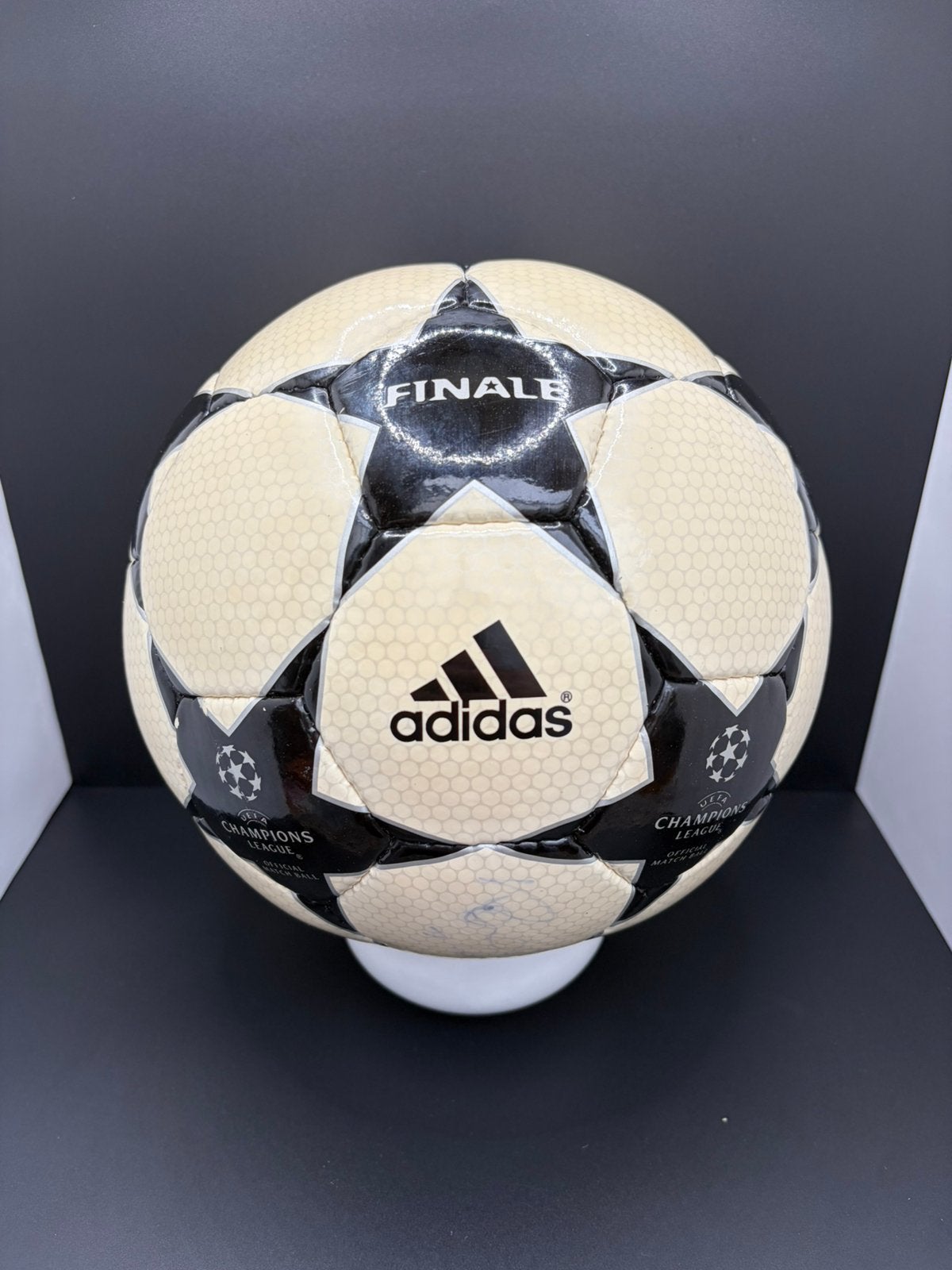 Adidas Finale 2 Bal Signed Ronaldo Nazario official Matchbal, Maat XL, Ophalen of Verzenden, Nieuw, Bal
