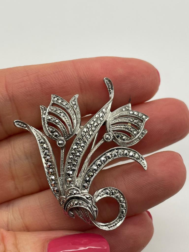 D967 Prachtige zilveren broche markasiet, Ophalen of Verzenden, Zilver, Broche, Met edelsteen