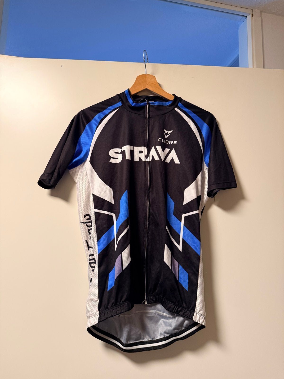 Strava fietsbroek met bretels - Maat L, Fietsen en Brommers, Fietsaccessoires | Fietskleding, Heren, Ophalen of Verzenden, Zo goed als nieuw