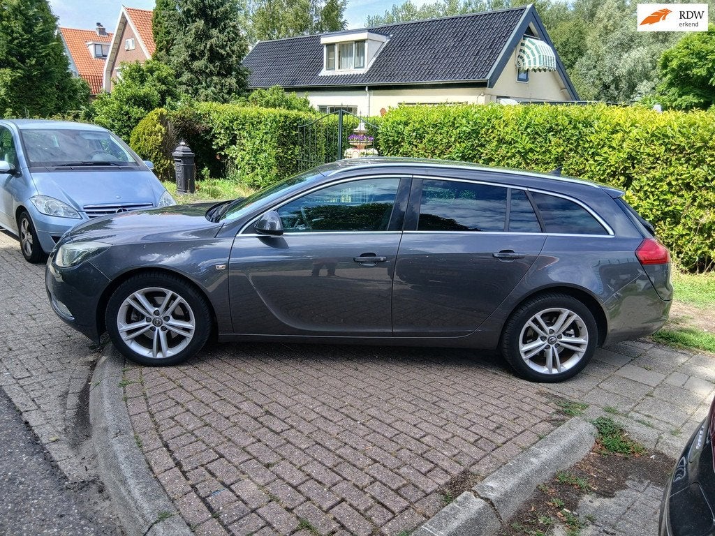 Opel Insignia Sports Tourer 2.0 T Cosmo 4x4 navigatie trekha, Auto's, Opel, Bedrijf, Te koop, Insignia, 4x4, ABS, Airbags, Airconditioning