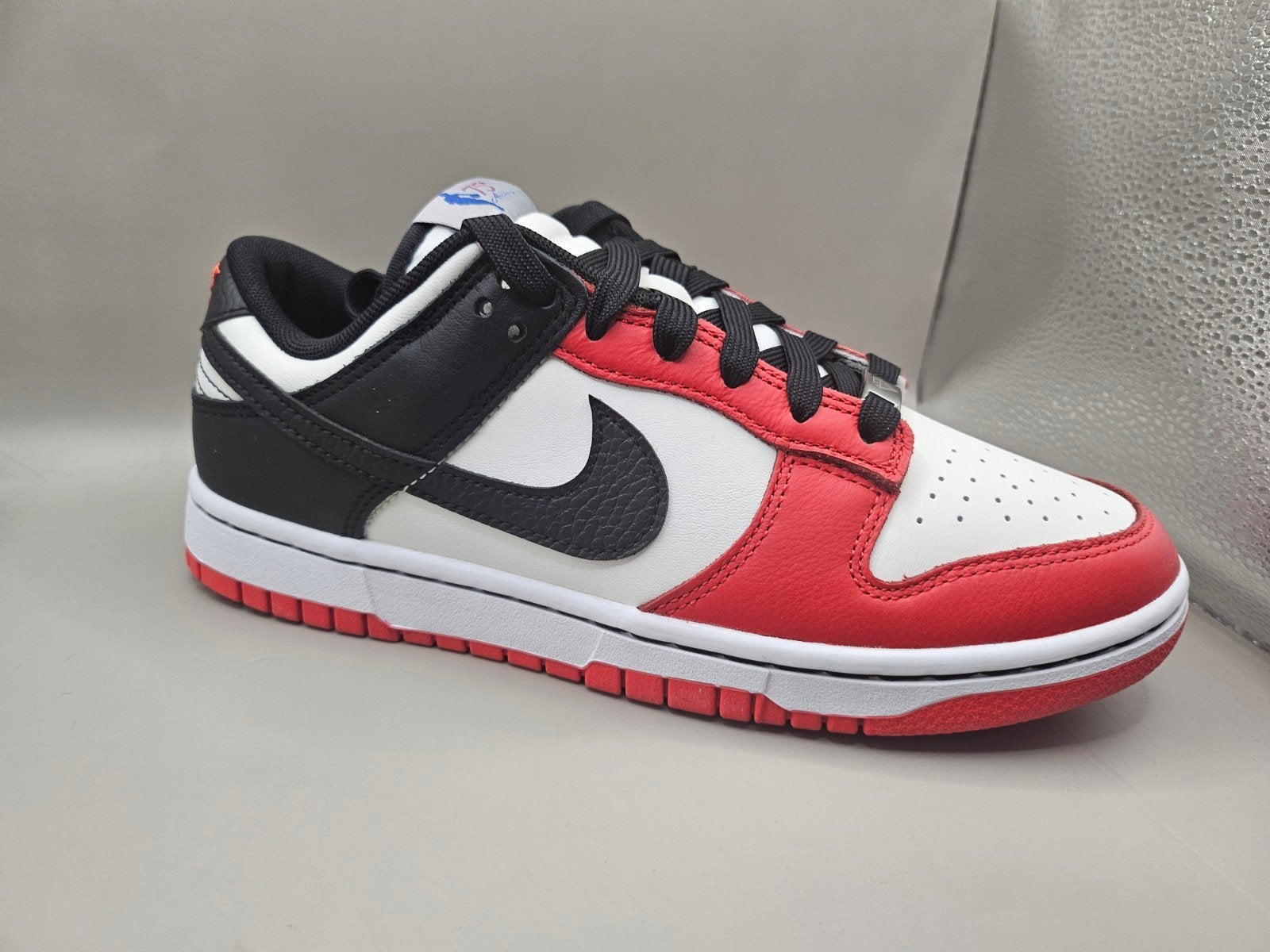 Nike Dunk Low Retro EMB - Nieuw in doos, Overige kleuren, Verzenden, Nike, Nieuw