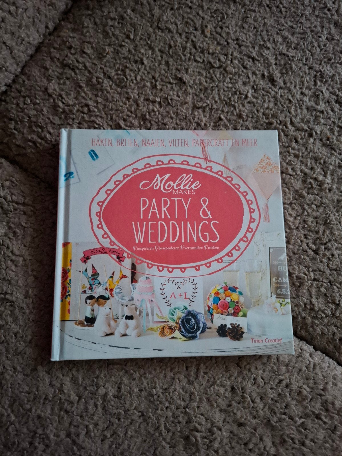Mollie makes party en weddings, Ophalen of Verzenden, Zo goed als nieuw, Breien en Haken