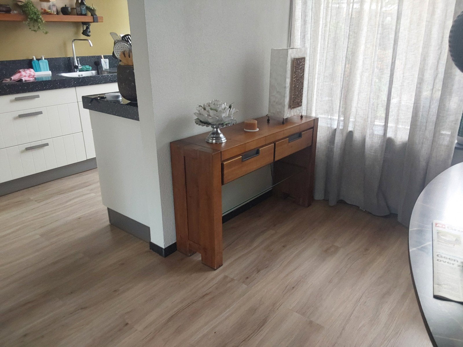 sidetable, 100 tot 150 cm, Ophalen of Verzenden, Zo goed als nieuw, 25 tot 50 cm