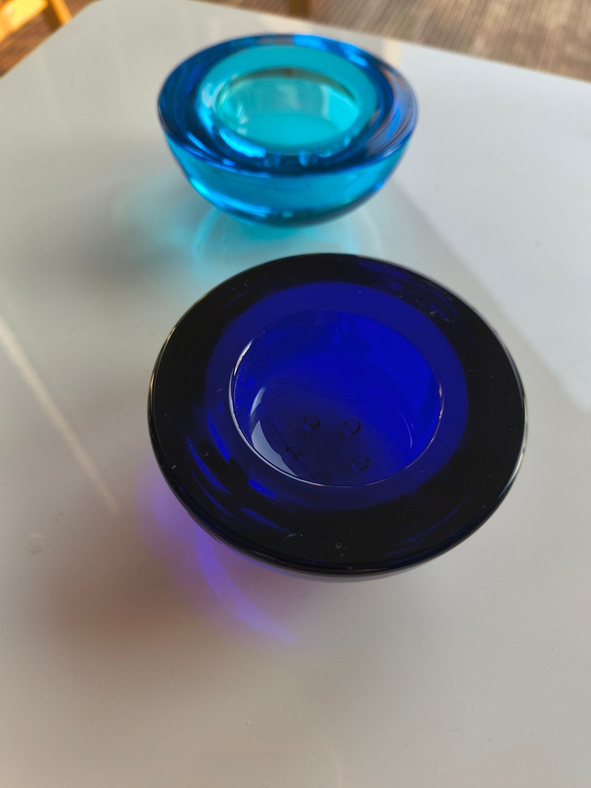 Set van 2 Iittala Ballotheelichthouders - Blauw en Turquoise, Overige materialen, Ophalen of Verzenden, Zo goed als nieuw, Overige kleuren