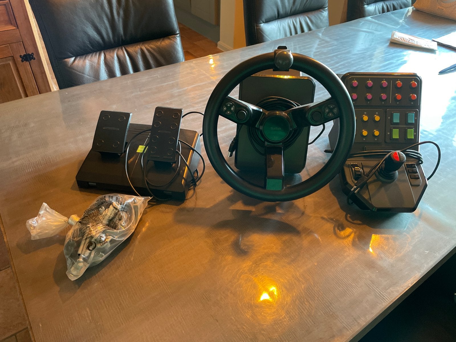 Saitek Farm Simulator stuur, pedalen en zijpaneel, Gebruikt, 1 speler, Ophalen of Verzenden, Vanaf 3 jaar
