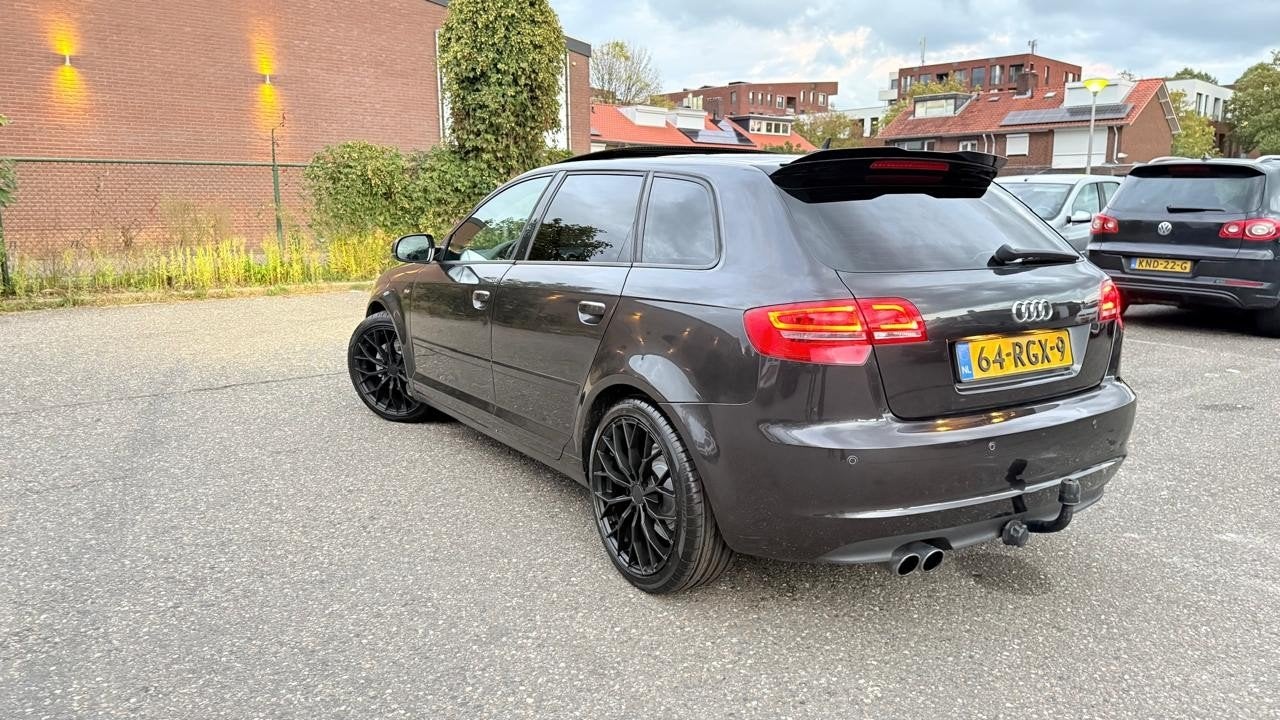 Audi A3 1.4 Tfsi 92KW Sportback S-tronic 2011 Grijs, Auto's, 125 pk, 4 cilinders, Origineel Nederlands, 690 kg