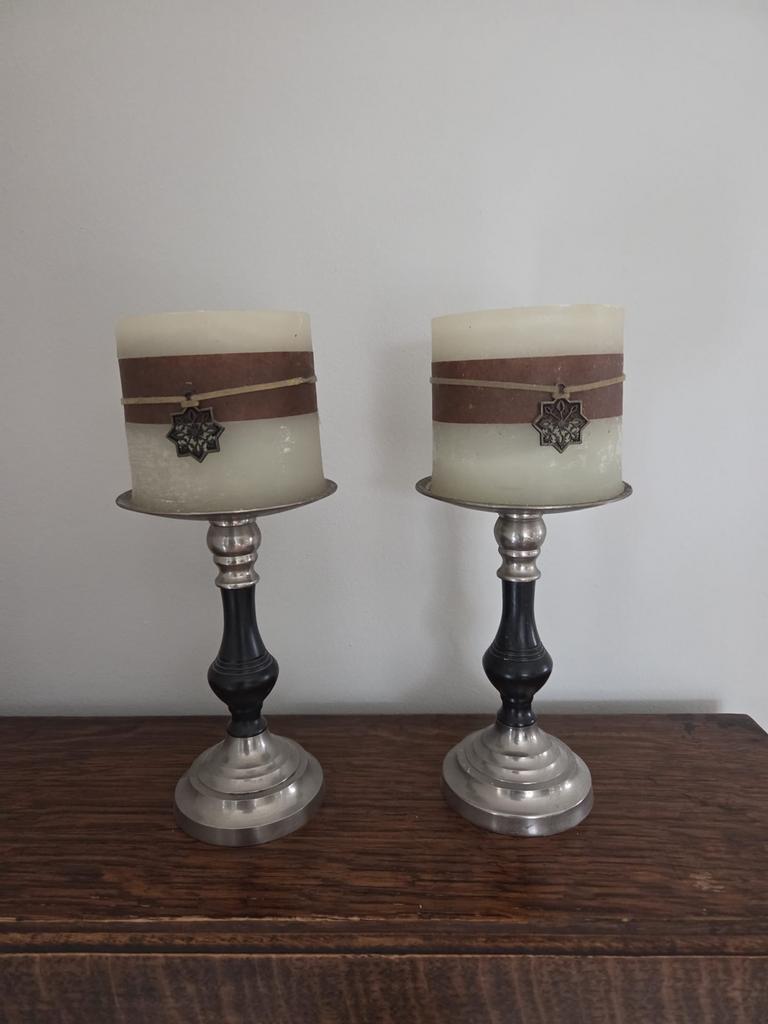 Sierlijk deze 2 kaarsenkandelaars voor €15 - Koopje!!!, Ophalen, Gebruikt, 25 tot 50 cm, Zwart