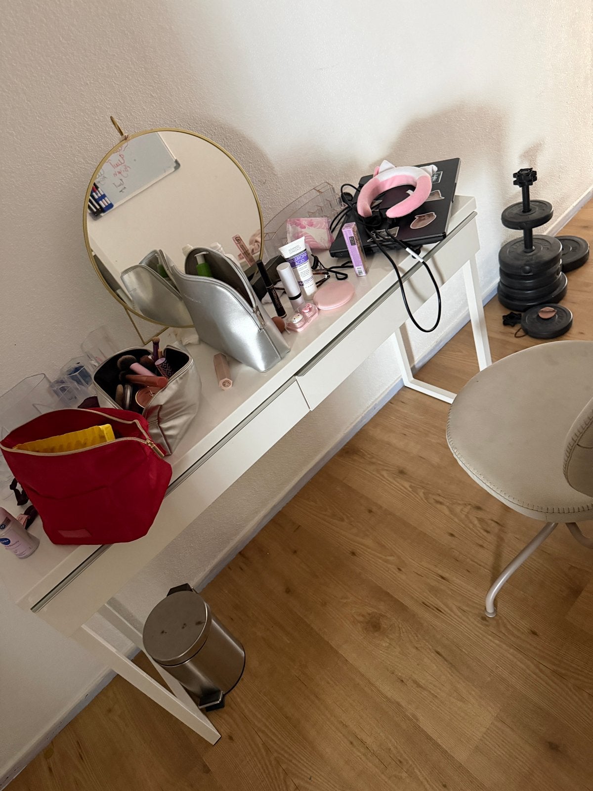 Make up tafel zo goed als niew, Ophalen, Zo goed als nieuw