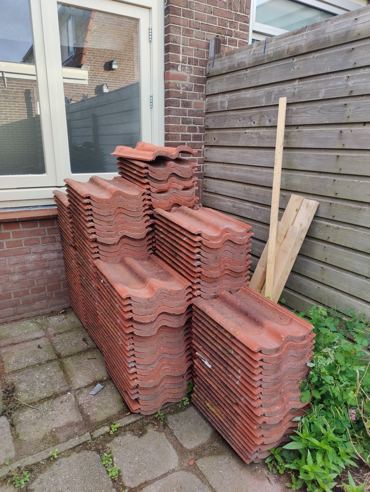 218 Sneldekpannen Rood - Gebruikt, Doe-het-zelf en Verbouw, Dakpannen en Dakbedekking, Ophalen, Gebruikt, Steen of Klei, 15 m² of meer