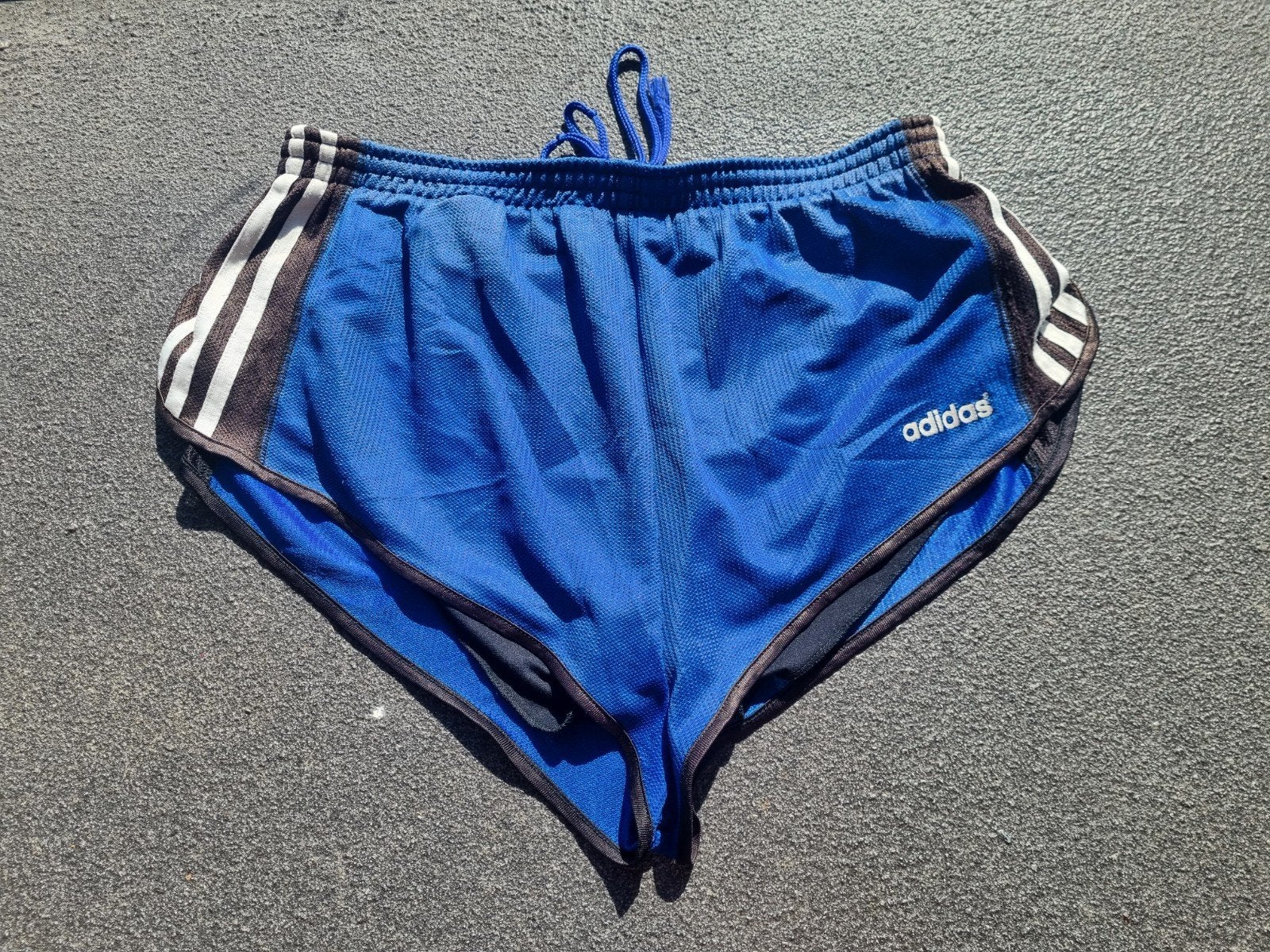 Adidas vintage sprinter shorts., Maat 52/54 (L), Blauw, Ophalen of Verzenden, Zo goed als nieuw