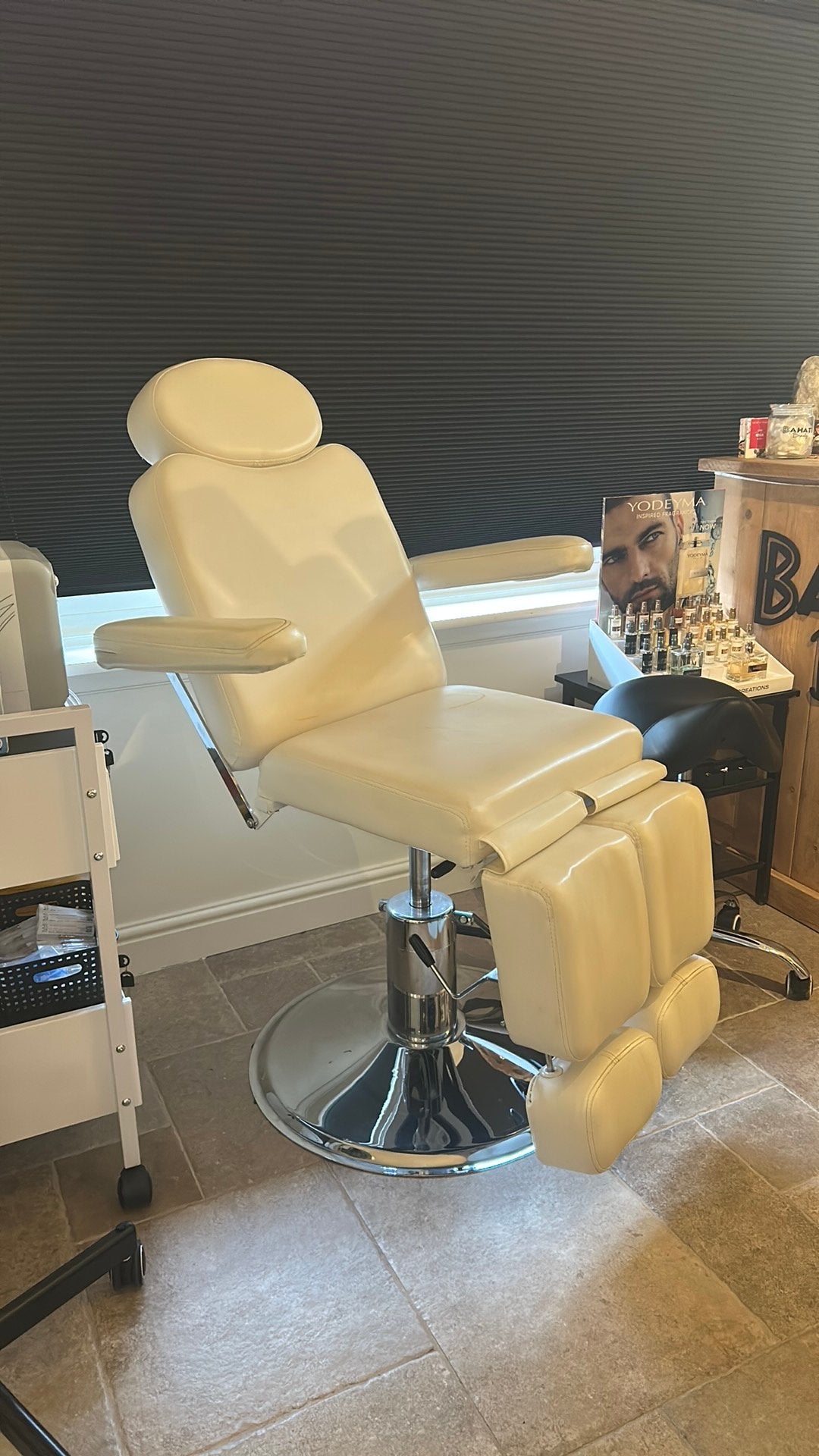 Behandelstoel ( pedicure ), Huis en Inrichting, Stoelen, Ophalen