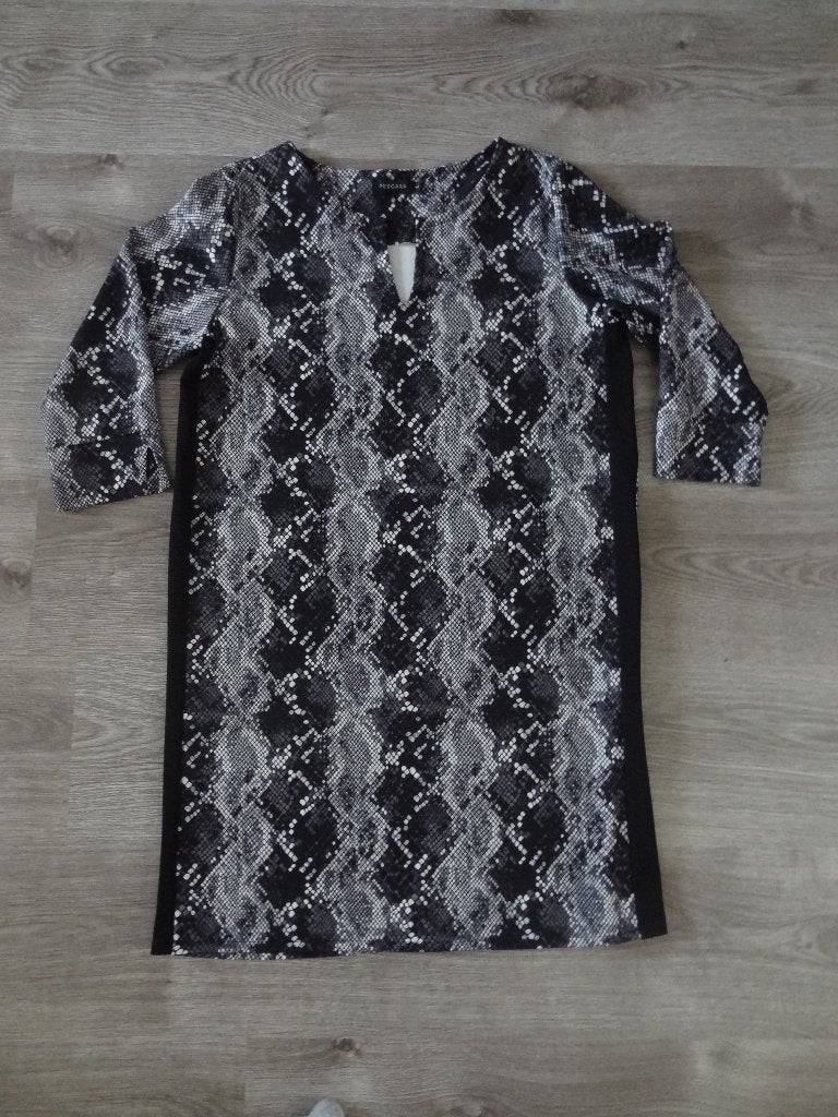 Leuke zwart witte jurk maat L, Kleding | Dames, Jurken, Zwart, Maat 42/44 (L), Ophalen of Verzenden, Zo goed als nieuw