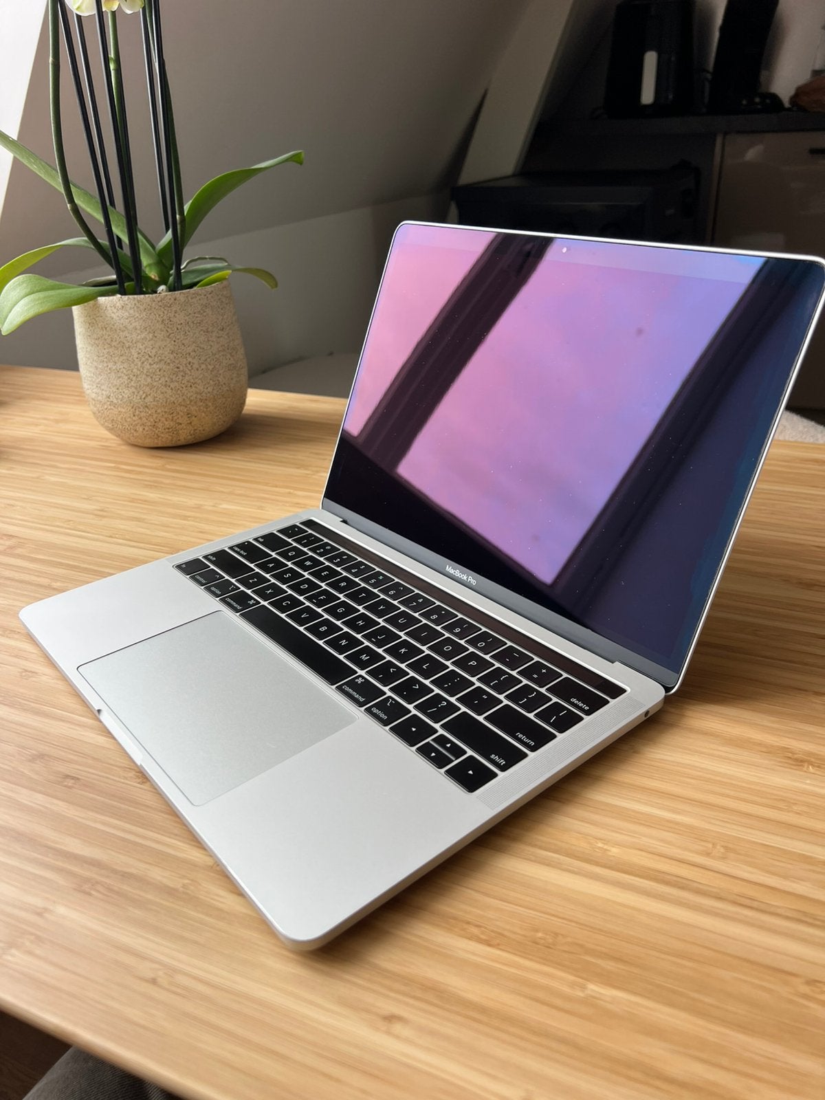 MacBook Pro 13,3” (2019) – 256GB – Touch Bar – Met Oplader, Computers en Software, Apple Macbooks, Gebruikt, 256 GB, Qwerty, 8 GB