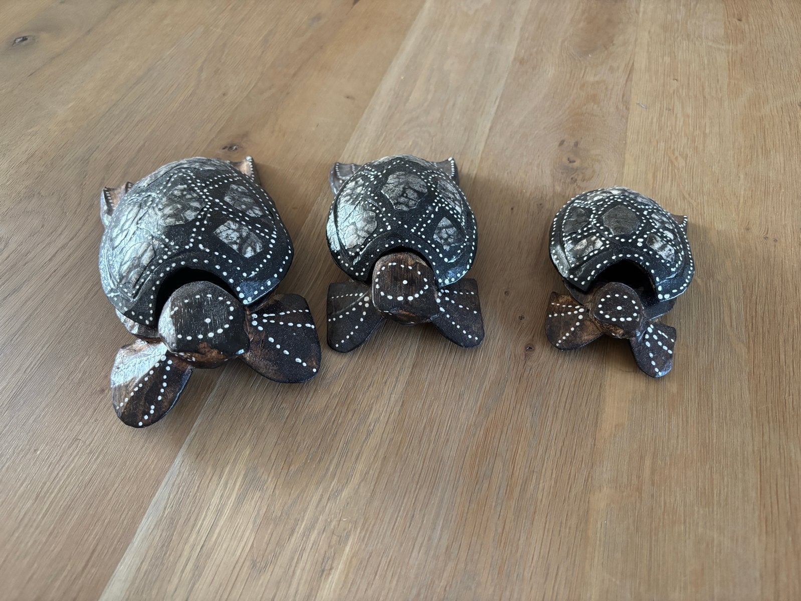 Set van 3 handgesneden houten schildpadden, Zwart, Ophalen of Verzenden, Zo goed als nieuw, Vintage