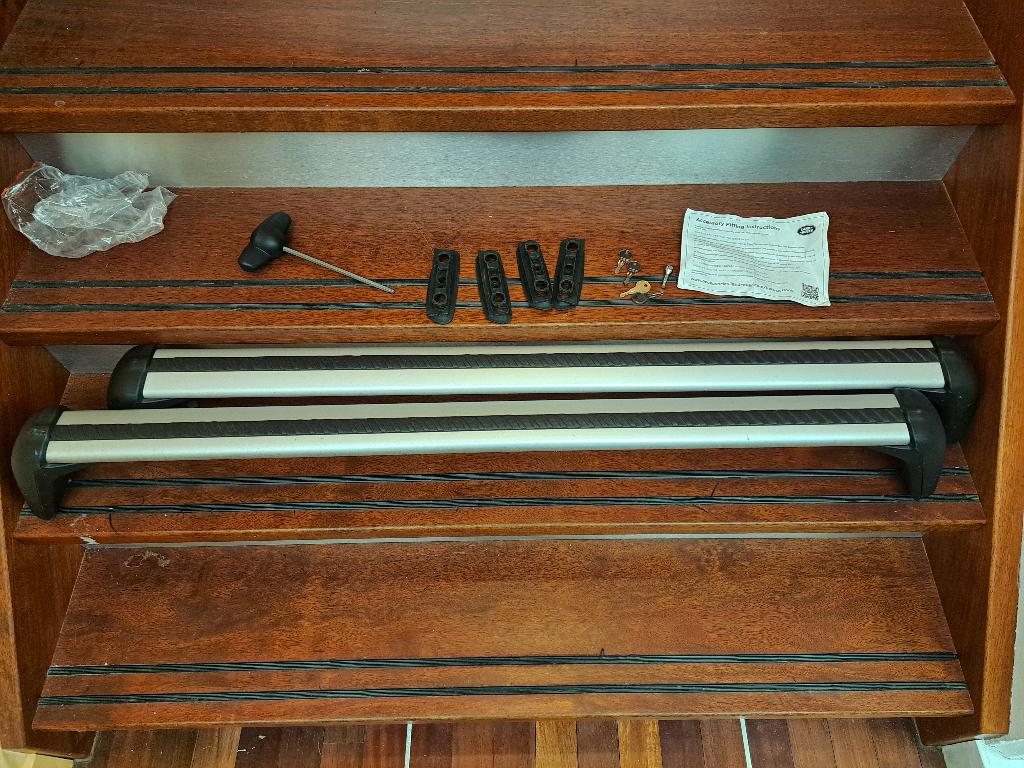 Range Rover Cross Bars VPLKR0188, Ophalen, Zo goed als nieuw