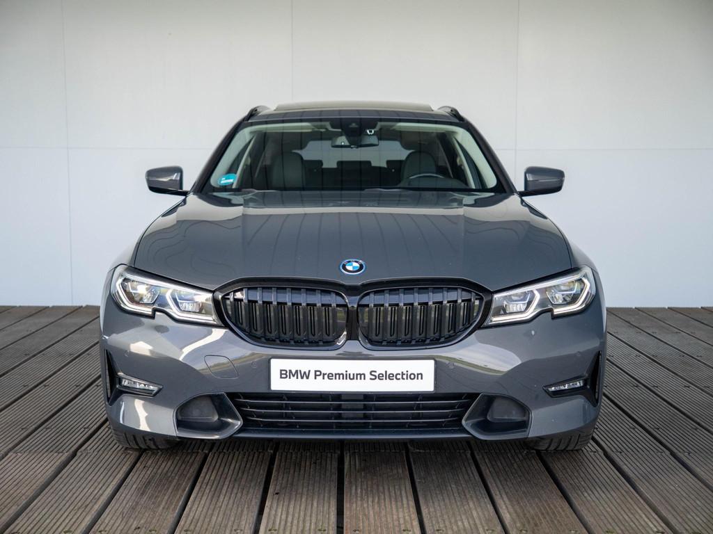BMW 3 Serie Touring 330e | Innovationspakket | Comfort Acces, Auto's, BMW, 1998 cc, Achterwielaandrijving, Gebruikt, 4 cilinders