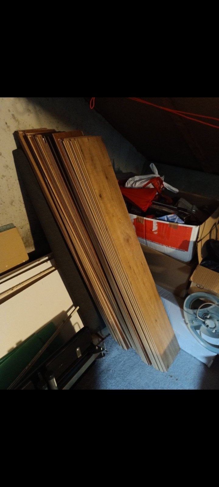 Gratis laminaat - diverse planken, Ophalen, Gebruikt, Bruin, Minder dan 10 m²