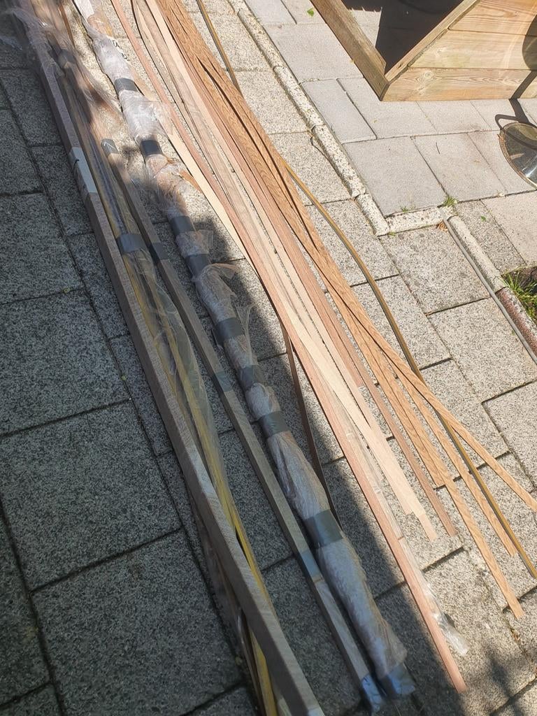 Pvc plakplinten partij ongeveer 60 stuks verschillende kleur, Tuin en Terras, Ophalen of Verzenden, Nieuw, Minder dan 180 cm, Palen