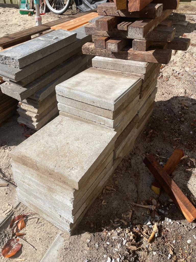 Ongeveer 30 stuks tegels - 30 bij 30, Tuin en Terras, Ophalen, Zo goed als nieuw, Beton, Terrastegels